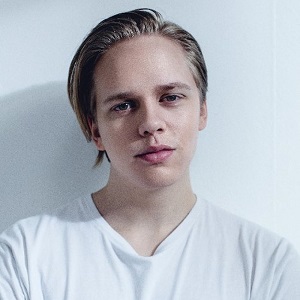 celebrity Valter Skarsgård
